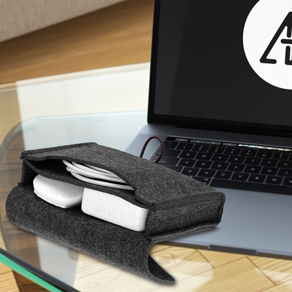حقيبة تخزين اللباد المحمولة لل - مراجعة Tech Accessories Case وسعره